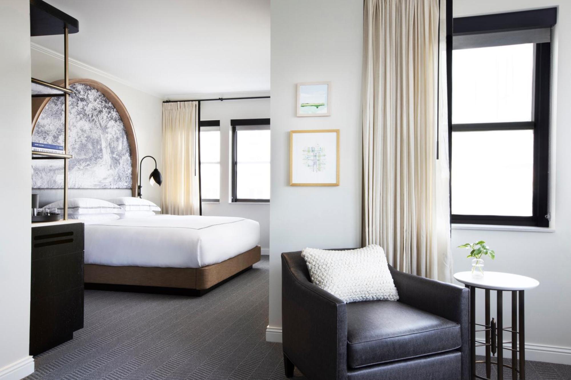 King Studio Suite City View